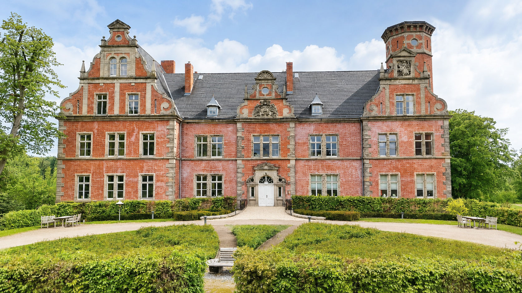Geschichte Schloss Bernstorf Heute